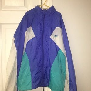 NIKE WINDBREAKER